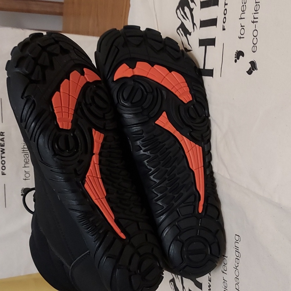 NWT HIKE Women's Black Athletic Shoes boots.  39 8-8.5 - Picture 4 of 4